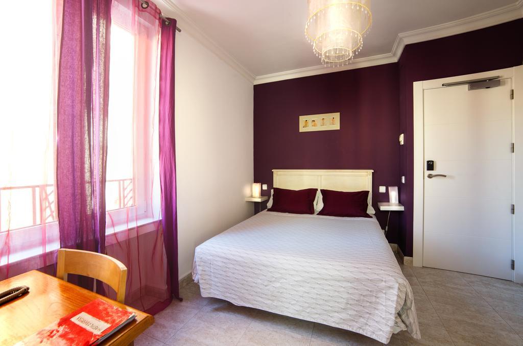 Hostal Barrera Madrid Chambre photo