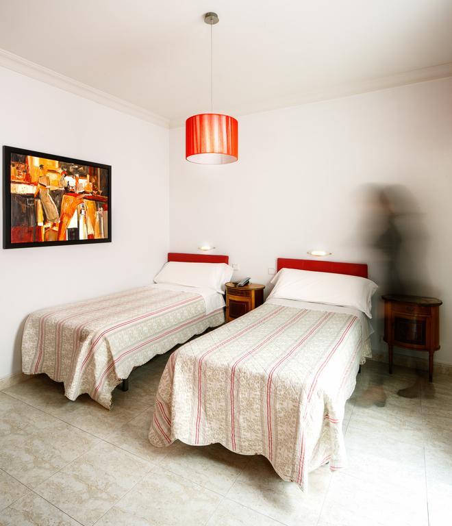 Hostal Barrera Madrid Chambre photo